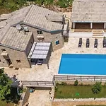 Mir Villa *